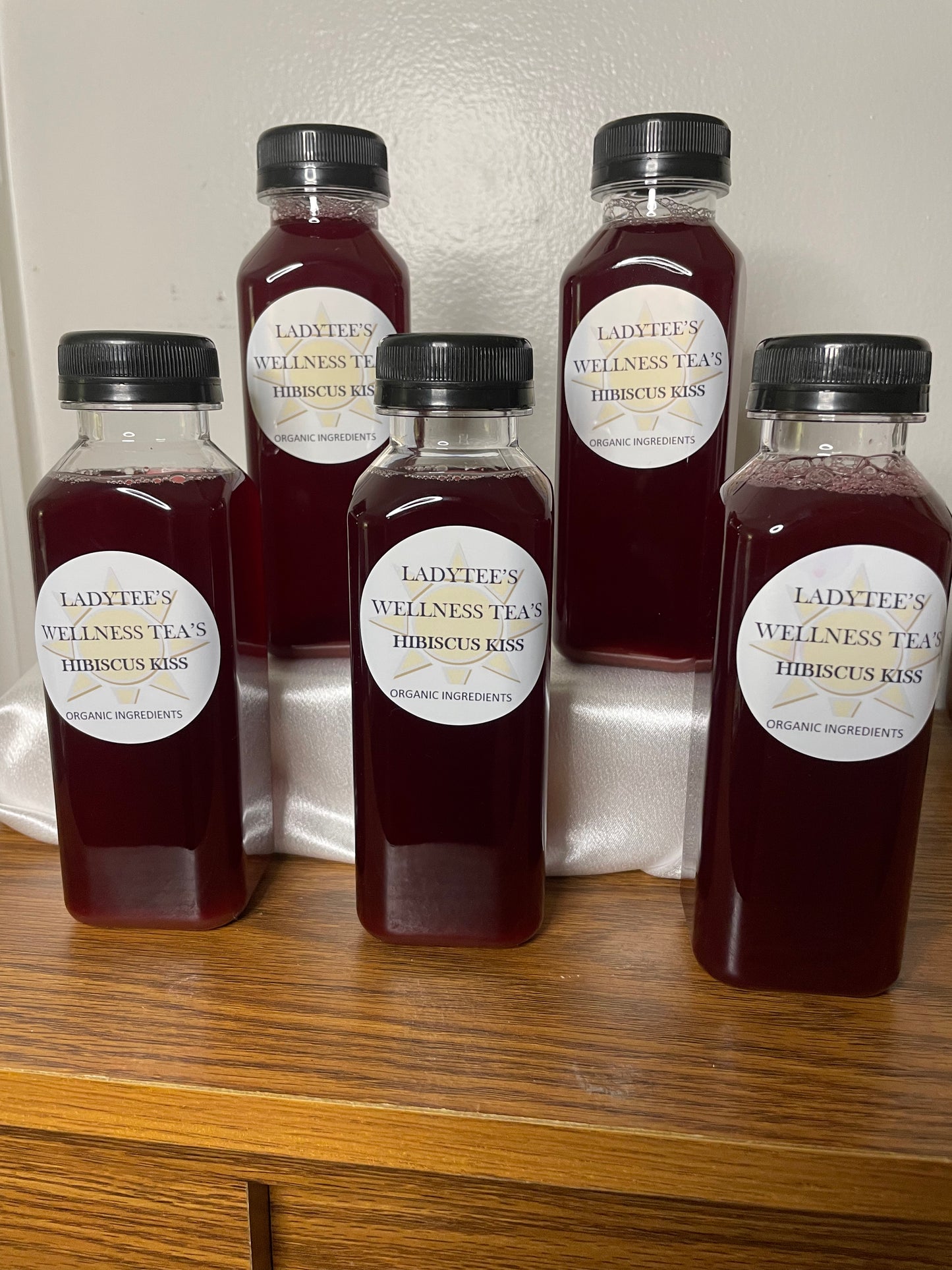 10oz Bottle Hibiscus Kiss - 2 Bottle Value Pack